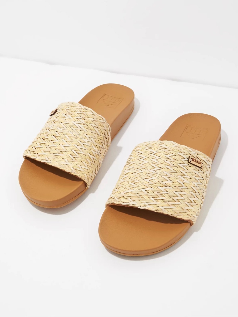Reef Women's Cushion Scout Braids Sandal size 8 neutral rattan cream color